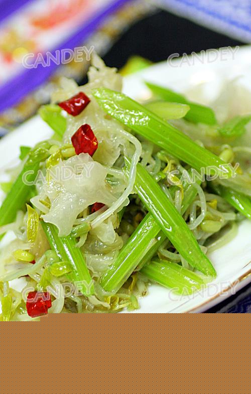 芹菜银耳的做法（附：自发绿豆芽的方法）